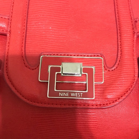 Red Nine West Shoulderbag/Handbag with Strap - Picture 9 of 14